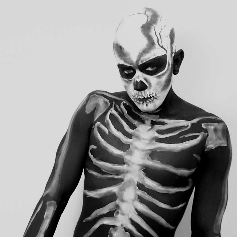 zoombie szkieletor charakteryzacja