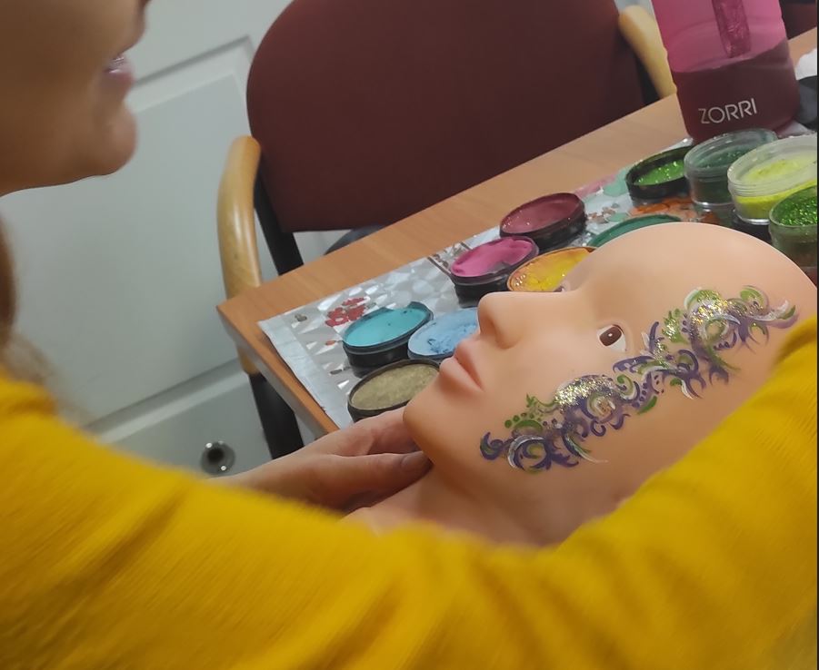 kurs malowania twarzy